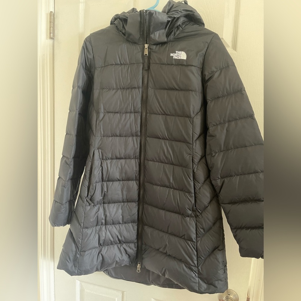 Women’s North Face long puffer